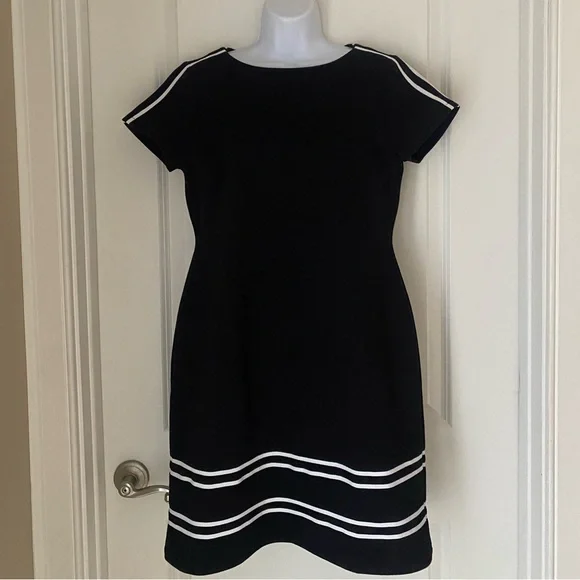 T BY TALBOTS PIQUÉ CREWNECK DRESS - CONTRAST STRIPE SIZE PM - Picture 3 of 7